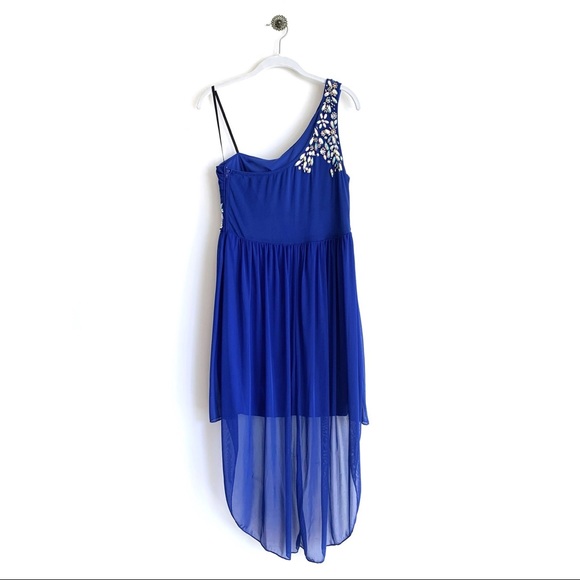 Formal High Low, One Shoulder Dress - Picture 4 of 14